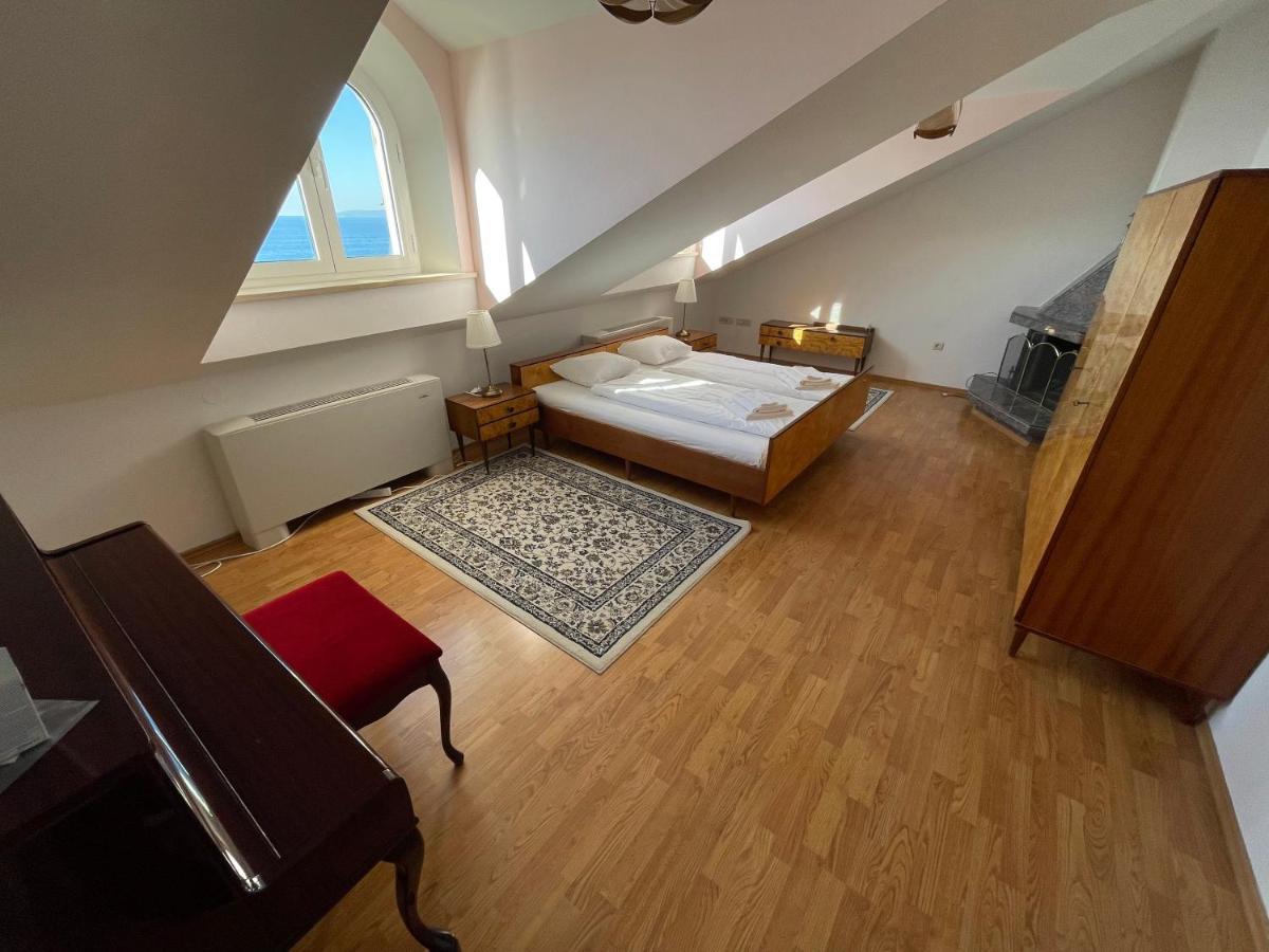 Luxury Seaside With Indoor Pool, Sauna, Padle Boards, Canoe And Mediterranean Garden - Miolin House *