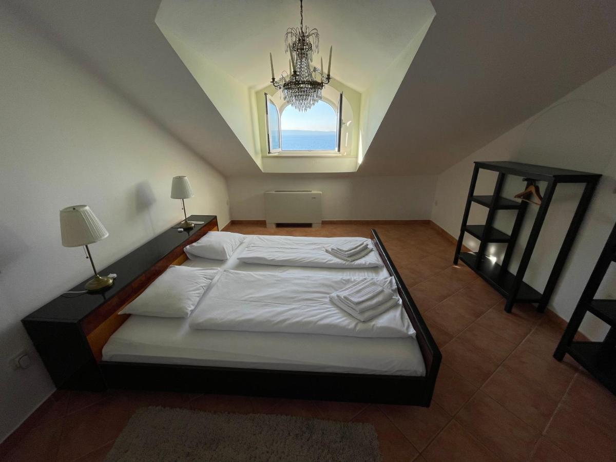 Luxury Seaside With Indoor Pool, Sauna, Padle Boards, Canoe And Mediterranean Garden - Miolin House Trogir