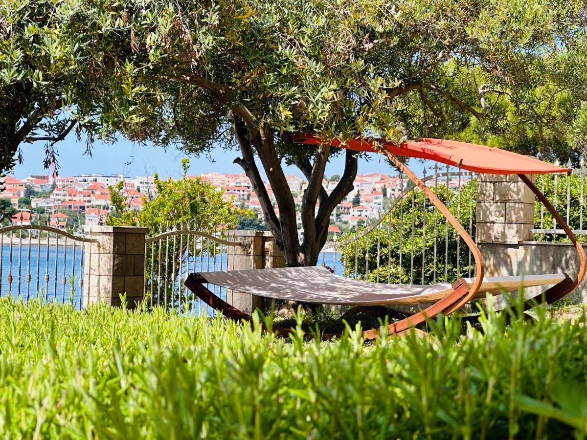 Luxury Seaside With Indoor Pool, Sauna, Padle Boards, Canoe And Mediterranean Garden - Miolin House Villa Trogir