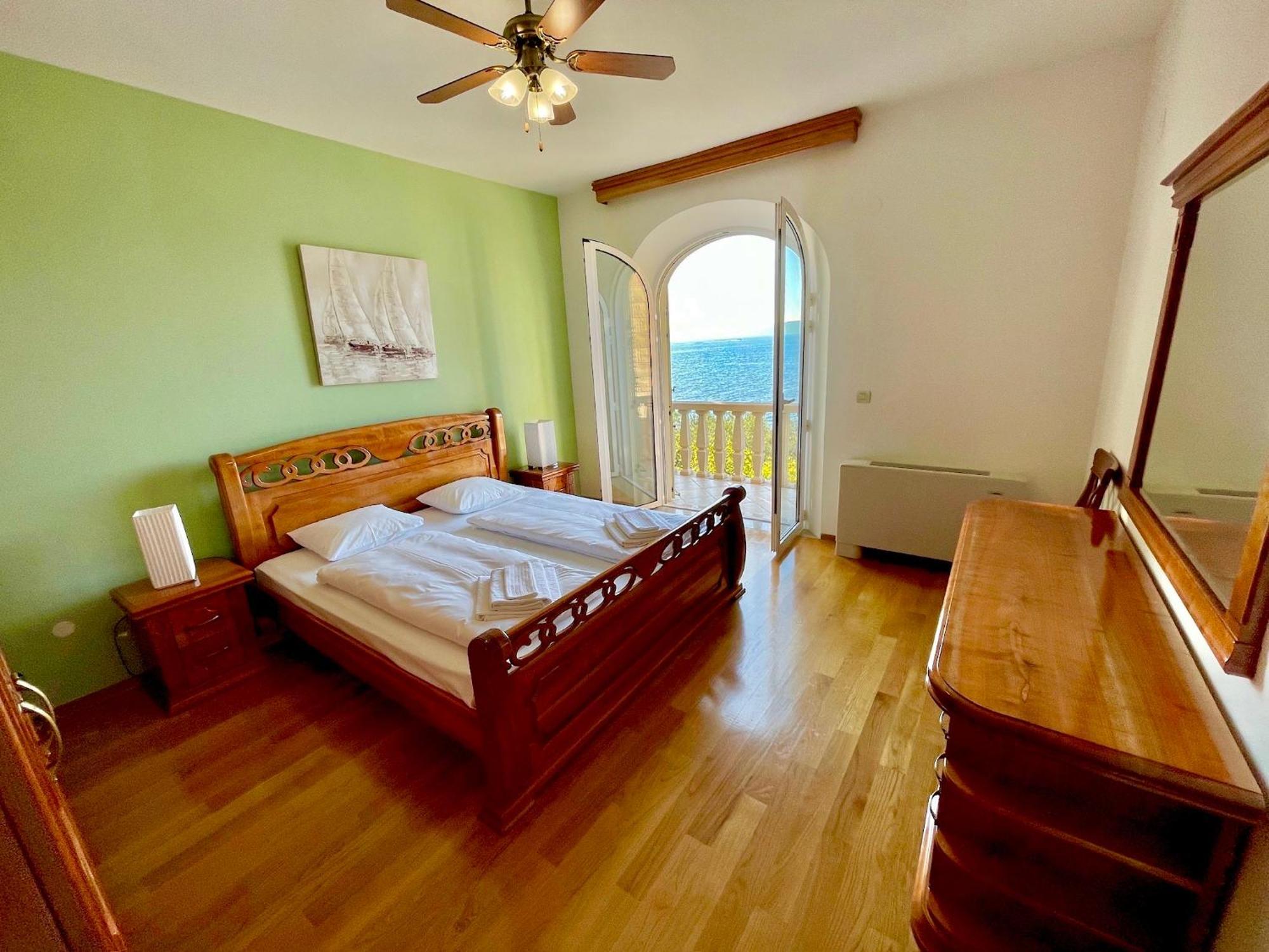 Luxury Seaside With Indoor Pool, Sauna, Padle Boards, Canoe And Mediterranean Garden - Miolin House *