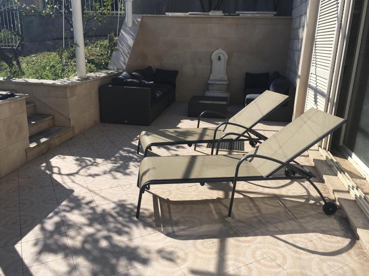 Villa Luxury Seaside With Indoor Pool, Sauna, Padle Boards, Canoe And Mediterranean Garden - Miolin House Trogir