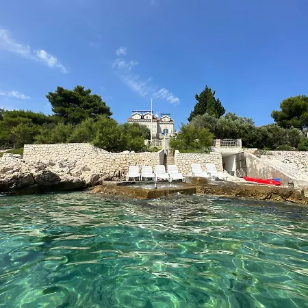 Luxury Seaside Villa With Indoor Pool, Sauna, Padle Boards, Canoe And Mediterranean Garden - Miolin Beach House Trogir Exterior photo